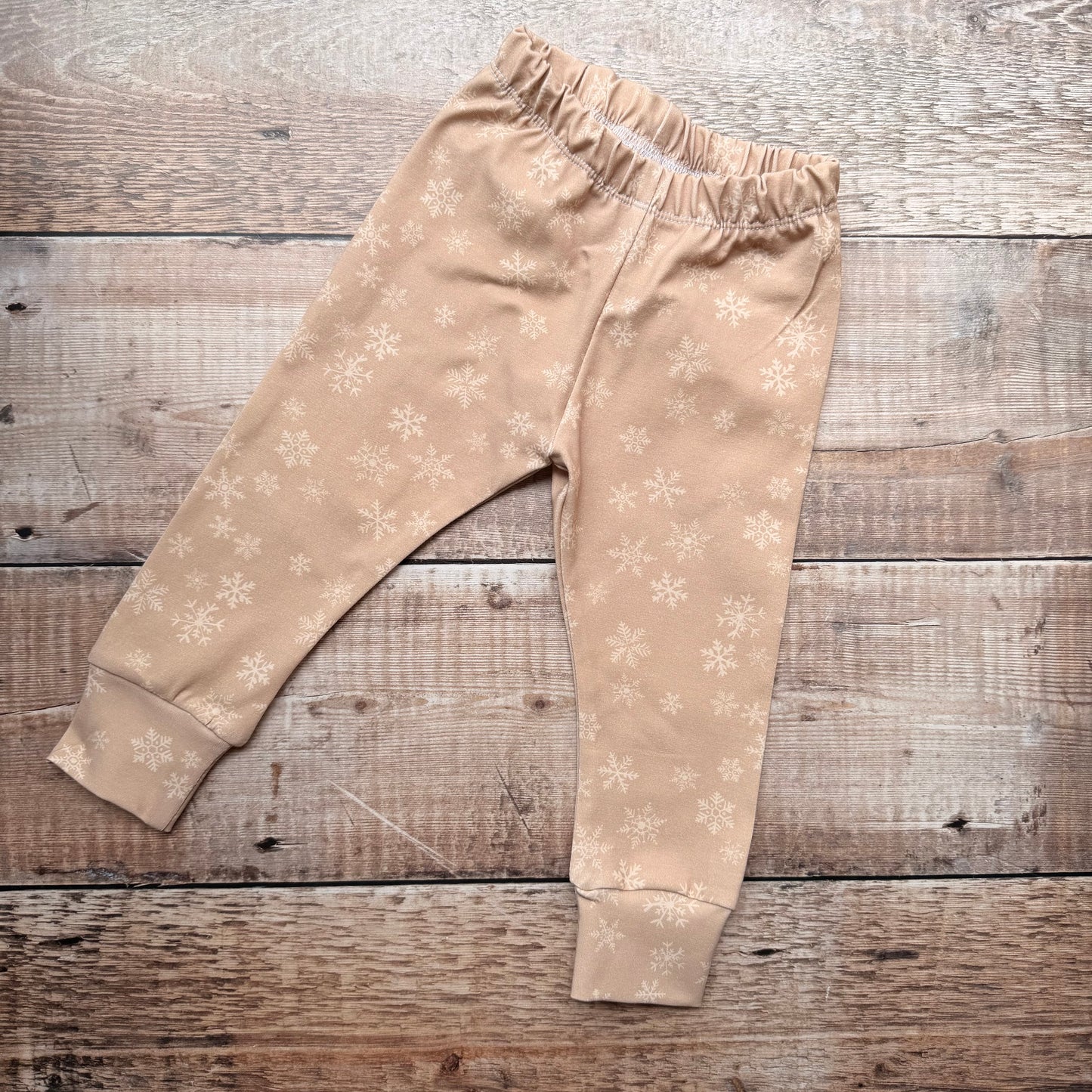 Leggings | Beige Snowflakes